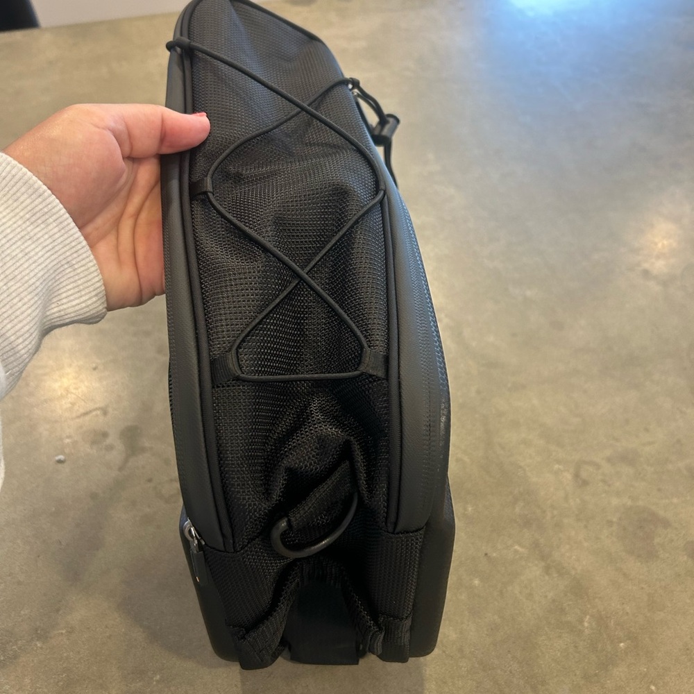 Black Bicycle Rack Bag - Picture 4 of 16